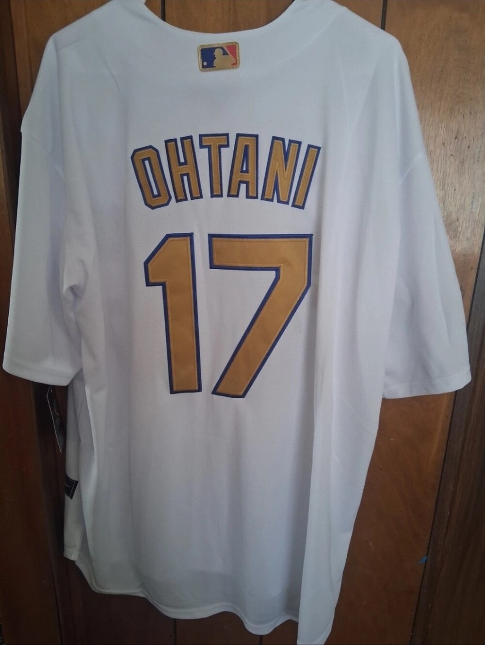 Mystery Sports Card With Shohei Ohtani Los Angeles Dodgers XXL Jersey